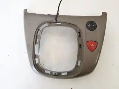 Tweedehands auto-onderdeel plasticen voor renault scenic ii 1.5 dci diesel oem iam-referenties 8200095493