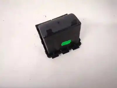 Pezzo di ricambio per auto di seconda mano plastica per audi a3 (8p) 2.0 tdi riferimenti oem iam 8p0863351d  