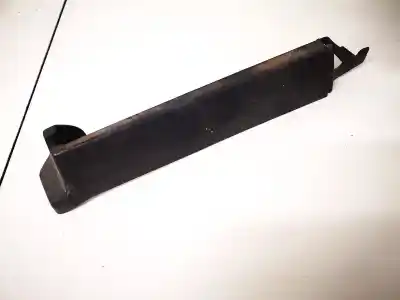 Peça sobressalente para automóvel em segunda mão plásticos por toyota corolla (e11) 2.0 d-4d linea sol referências oem iam 7213813030