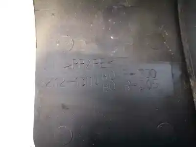 Pezzo di ricambio per auto di seconda mano plastica per toyota corolla (e11) 2.0 d-4d linea sol riferimenti oem iam 6211213110  62112-13110