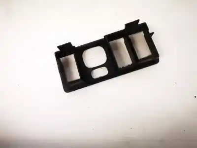 Pezzo di ricambio per auto di seconda mano plastica per toyota corolla (e11) 2.0 d-4d linea sol riferimenti oem iam 777665  