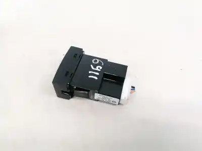 Pezzo di ricambio per auto di seconda mano plastica per mazda 3 lim. (bl) 1.6 cd diesel cat riferimenti oem iam d65155225  03750395