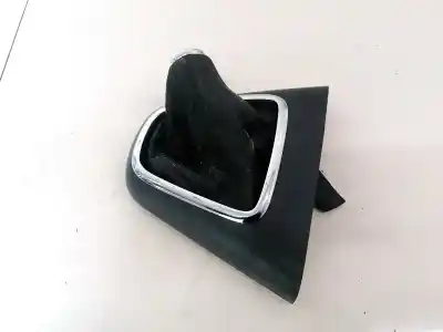 Pezzo di ricambio per auto di seconda mano plastica per toyota corolla (e11) 2.0 d-4d linea sol riferimenti oem iam 5884313020