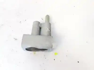 Pezzo di ricambio per auto di seconda mano plastica per opel zafira b 1.9 cdti riferimenti oem iam   