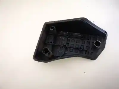 Pezzo di ricambio per auto di seconda mano plastica per toyota corolla (e11) 2.0 d-4d linea sol riferimenti oem iam 5819213010  58192-13010