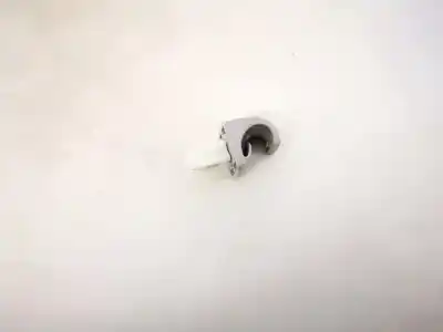 Pezzo di ricambio per auto di seconda mano plastica per toyota corolla (e11) 2.0 d-4d linea sol riferimenti oem iam   