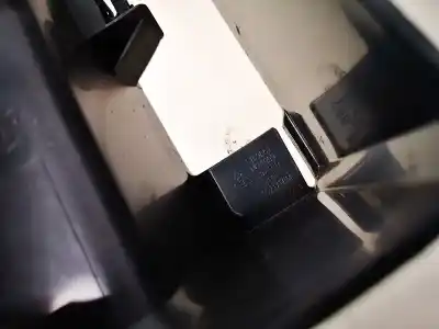 Pezzo di ricambio per auto di seconda mano plastica per dodge journey 2.0 16v crd cat riferimenti oem iam 1469551  1471097