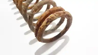 Second-hand car spare part shock absorber spring for audi 80 (811/813) 1.8 oem iam references   