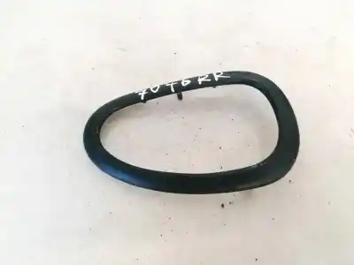 Peça sobressalente para automóvel em segunda mão plásticos por peugeot 406 (8b) 1.9 td referências oem iam 9626987177