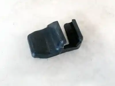 Pezzo di ricambio per auto di seconda mano plastica per toyota corolla (e11) 2.0 d-4d linea sol riferimenti oem iam 7213802040
