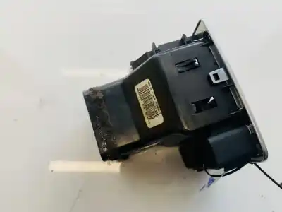 Автозапчастина б/у аераційна решіта для land rover range rover, 2002.03 - 2012.08 3.0 td 6 130kw 2002.03 - 2012.08 посилання на oem iam h52400283060  jve000041