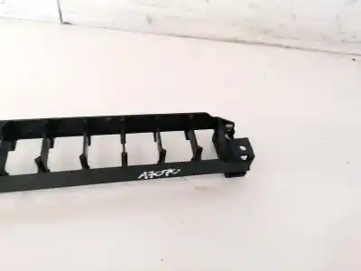 Pezzo di ricambio per auto di seconda mano plastica per audi 100 avant (c4) 2.5 tdi riferimenti oem iam   