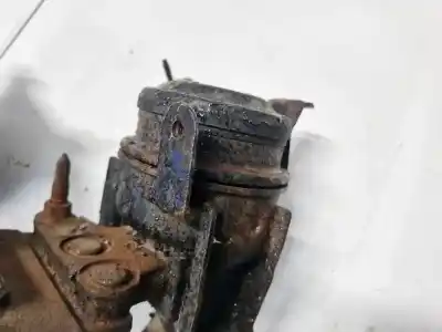 Second-hand car spare part engine support for toyota corolla (e11) 2.0 d-4d linea sol oem iam references   