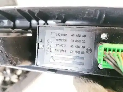 Second-hand car spare part left front power window switch for volvo v50 (545) 2.0 d oem iam references 30710787  30710788