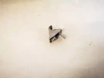 Peça sobressalente para automóvel em segunda mão plásticos por hyundai getz (tb) 1.5 crdi referências oem iam ec0011