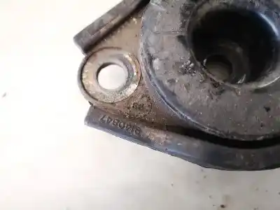 Second-hand car spare part engine support for volvo v70 ii (285) 2.5 tdi oem iam references 9140847  