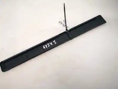 Pezzo di ricambio per auto di seconda mano plastica per audi a6 avant (c4) 2.5 tdi riferimenti oem iam 895886747a  