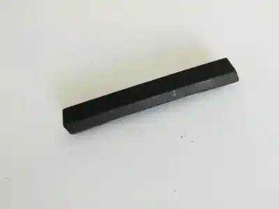 Peça sobressalente para automóvel em segunda mão plásticos por opel meriva b 1.7 16v cdti referências oem iam 93365001