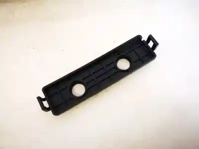 Peça sobressalente para automóvel em segunda mão plásticos por hyundai getz (tb) 1.5 crdi referências oem iam 