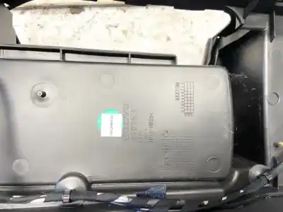 Pezzo di ricambio per auto di seconda mano plastica per volvo v50 (545) 2.0 d riferimenti oem iam 8687408  