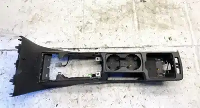 Pezzo di ricambio per auto di seconda mano plastica per volvo v50 (545) 2.0 d riferimenti oem iam 8687408