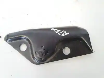 Pezzo di ricambio per auto di seconda mano plastica per audi 80 avant 2.0 riferimenti oem iam 8a9886818  