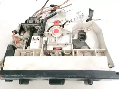 Peça sobressalente para automóvel em segunda mão comando de sofagem (chauffage / ar condicionado) por audi a6 avant (c4) 2.5 tdi referências oem iam   