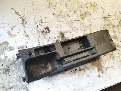 Pezzo di ricambio per auto di seconda mano plastica per audi a6 avant (c4) 2.5 tdi riferimenti oem iam 