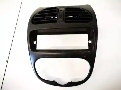 Pezzo di ricambio per auto di seconda mano GRIGLIA DI AERAZIONE per PEUGEOT 206  Riferimenti OEM IAM 9643007477  9643007377
