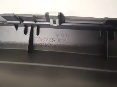 Second-hand car spare part plastics for renault twingo 1.2 16v oem iam references 8200624896  8200624902