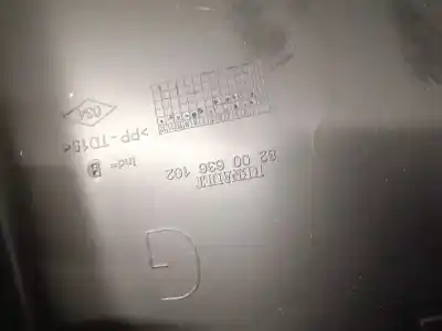 Pezzo di ricambio per auto di seconda mano plastica per renault twingo 1.2 16v riferimenti oem iam 8200636102  