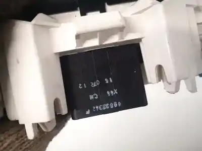 Peça sobressalente para automóvel em segunda mão comando de sofagem (chauffage / ar condicionado) por renault twingo 1.2 16v referências oem iam 69837342f  