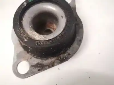 Second-hand car spare part engine support for renault twingo 1.2 16v oem iam references 8200939896  