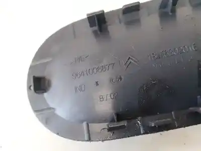 Pezzo di ricambio per auto di seconda mano plastica per citroen c2 1.1 riferimenti oem iam 9641006877  