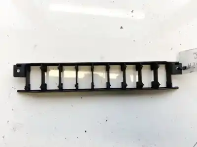 Pezzo di ricambio per auto di seconda mano plastica per audi 100 avant (c4) 2.5 tdi riferimenti oem iam   