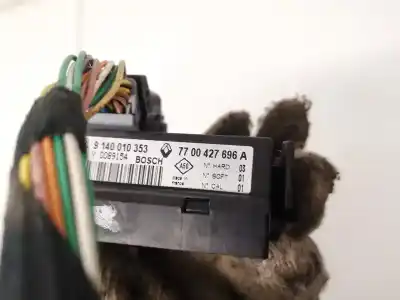 Pezzo di ricambio per auto di seconda mano modulo elettronico per renault megane i scenic (ja0) motor 1.9 ltr. - 72 kw dti diesel cat riferimenti oem iam 7700427696a  9140010353