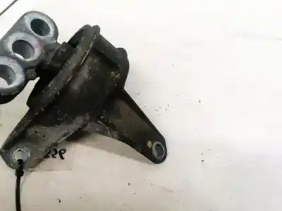 Second-hand car spare part engine support for opel zafira a 2.0 dti oem iam references 90575779ym  90576049yn