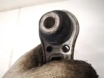 Second-hand car spare part engine support for renault megane ii (bm0/1_, cm0/1_) 1.9 dci oem iam references 8200103263  