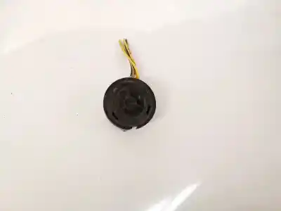 Second-hand car spare part speaker for opel corsa c 1.2 16v cat (z 12 xep / lb4) oem iam references 528393184