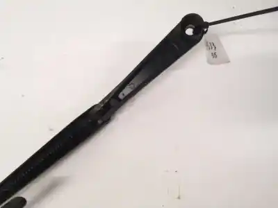 Second-hand car spare part left front windshield wiper arm for chrysler pt cruiser (pt) 2.2 crd touring oem iam references   