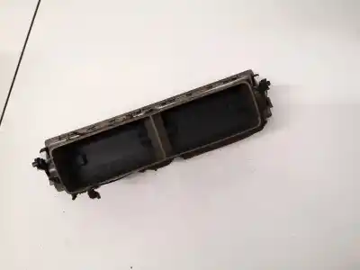 Автозапчастина б/у аераційна решіта для audi a4 b6 (8e2) 2.5 tdi quattro посилання на oem iam 8e0820951  
