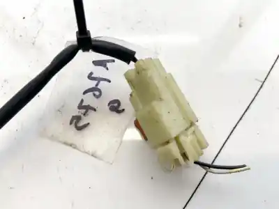 Pezzo di ricambio per auto di seconda mano plastica per hyundai i30 1.6 crdi cat riferimenti oem iam   