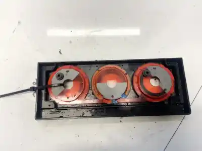 Pezzo di ricambio per auto di seconda mano plastica per audi 80/90 (893) 1.8 riferimenti oem iam 893819073b  