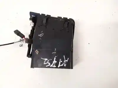 Автозапчасти б/у аэрационная решетка за audi a6, c5 2001.08 - 2005.01 facelift 2.4 125kw 2001.08 - 2005.01 ссылки oem iam 4b1820901  