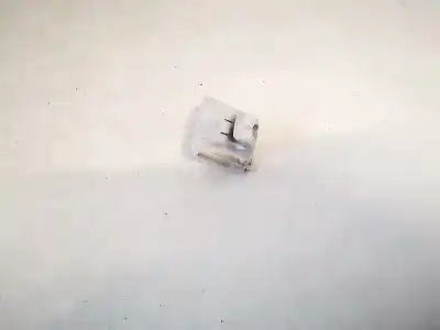 Peça sobressalente para automóvel em segunda mão plásticos por opel zafira a 2.0 dti referências oem iam 