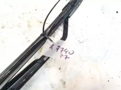 Second-hand car spare part left front windshield wiper arm for toyota corolla (e11) 2.0 d-4d linea sol oem iam references   