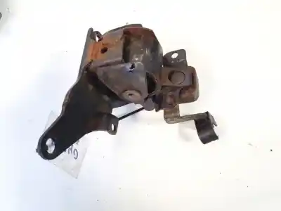 Second-hand car spare part engine support for toyota corolla (e11) 2.0 d-4d linea sol oem iam references   