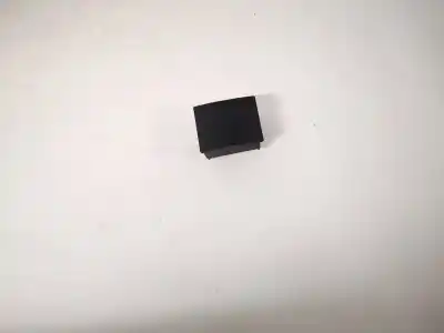 Peça sobressalente para automóvel em segunda mão plásticos por volkswagen polo (9n1) 1.9 sdi referências oem iam 6q0959623