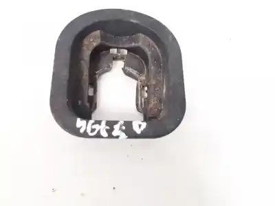 Peça sobressalente para automóvel em segunda mão plásticos por opel vectra b caravan 2.0 dti referências oem iam 24437967