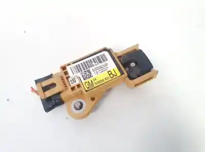 Peça sobressalente para automóvel em segunda mão sensor por opel vectra b caravan 2.0 dti referências oem iam 13102027